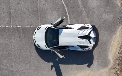 LAMBORGHINI AVENTADOR SVJ